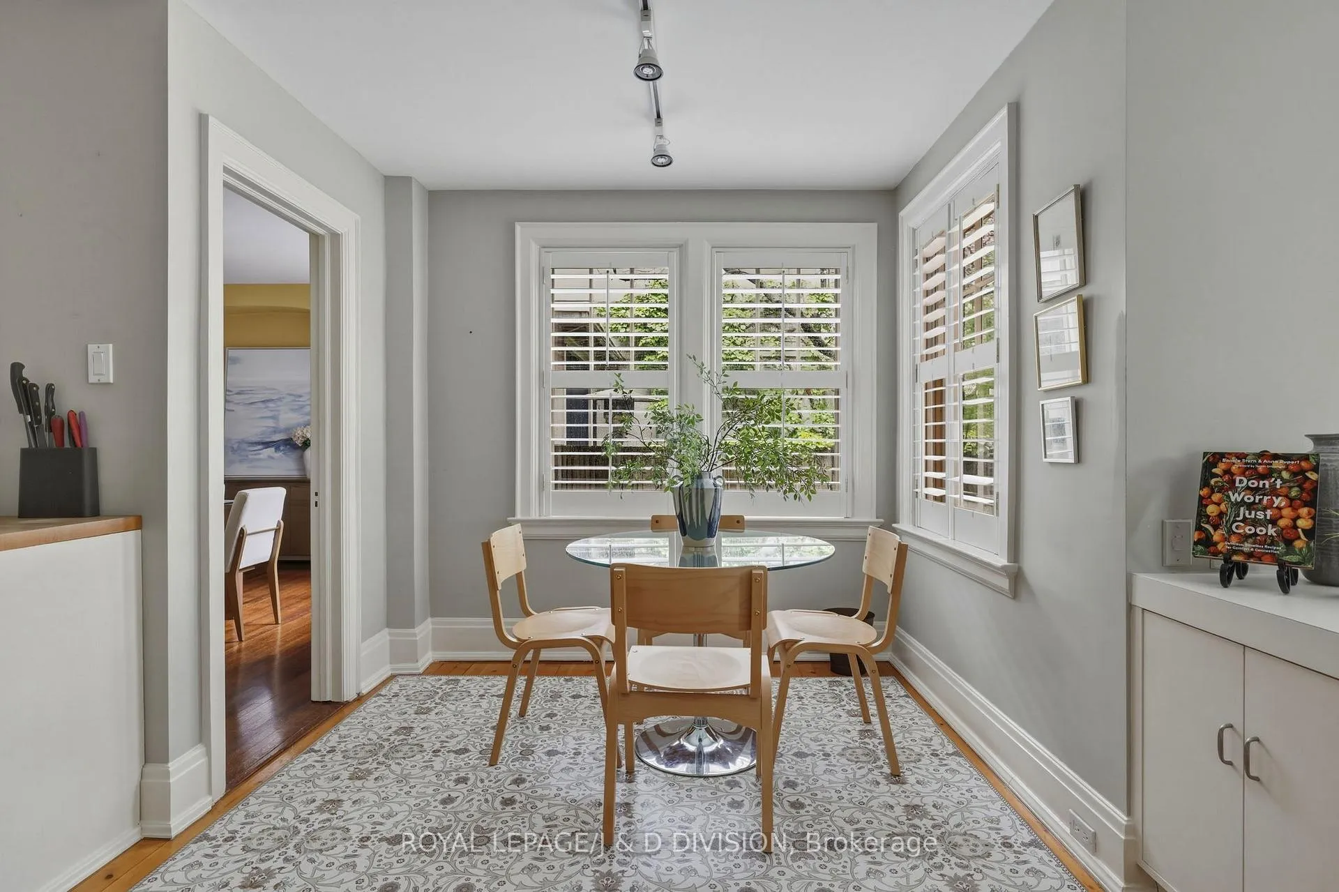 Photo 13 of 41 Ridge Drive, Toronto, Rosedale-Moore Park — HOMEH