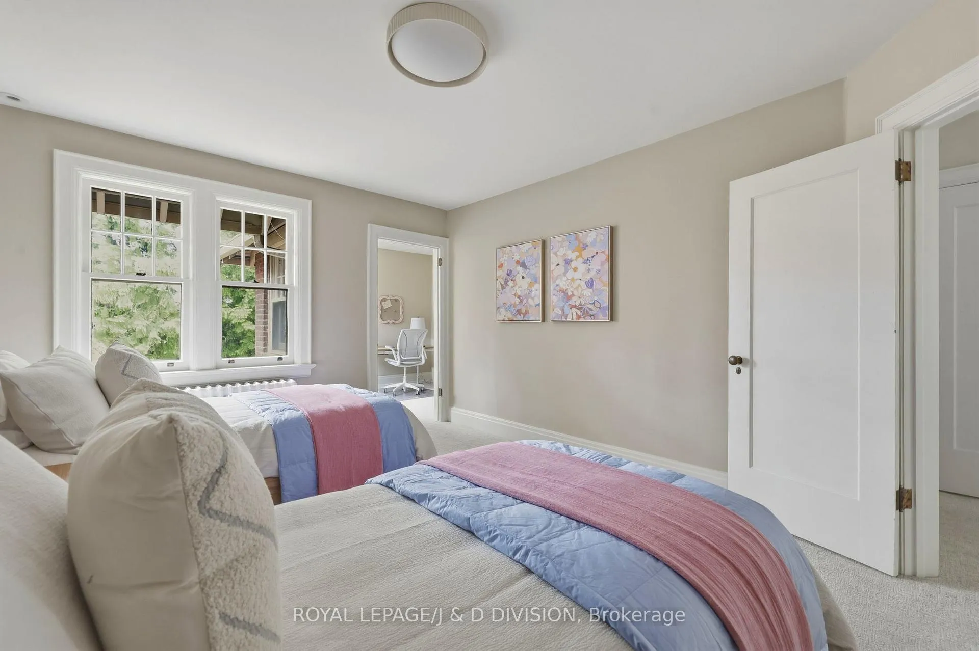 Photo 25 of 41 Ridge Drive, Toronto, Rosedale-Moore Park — HOMEH