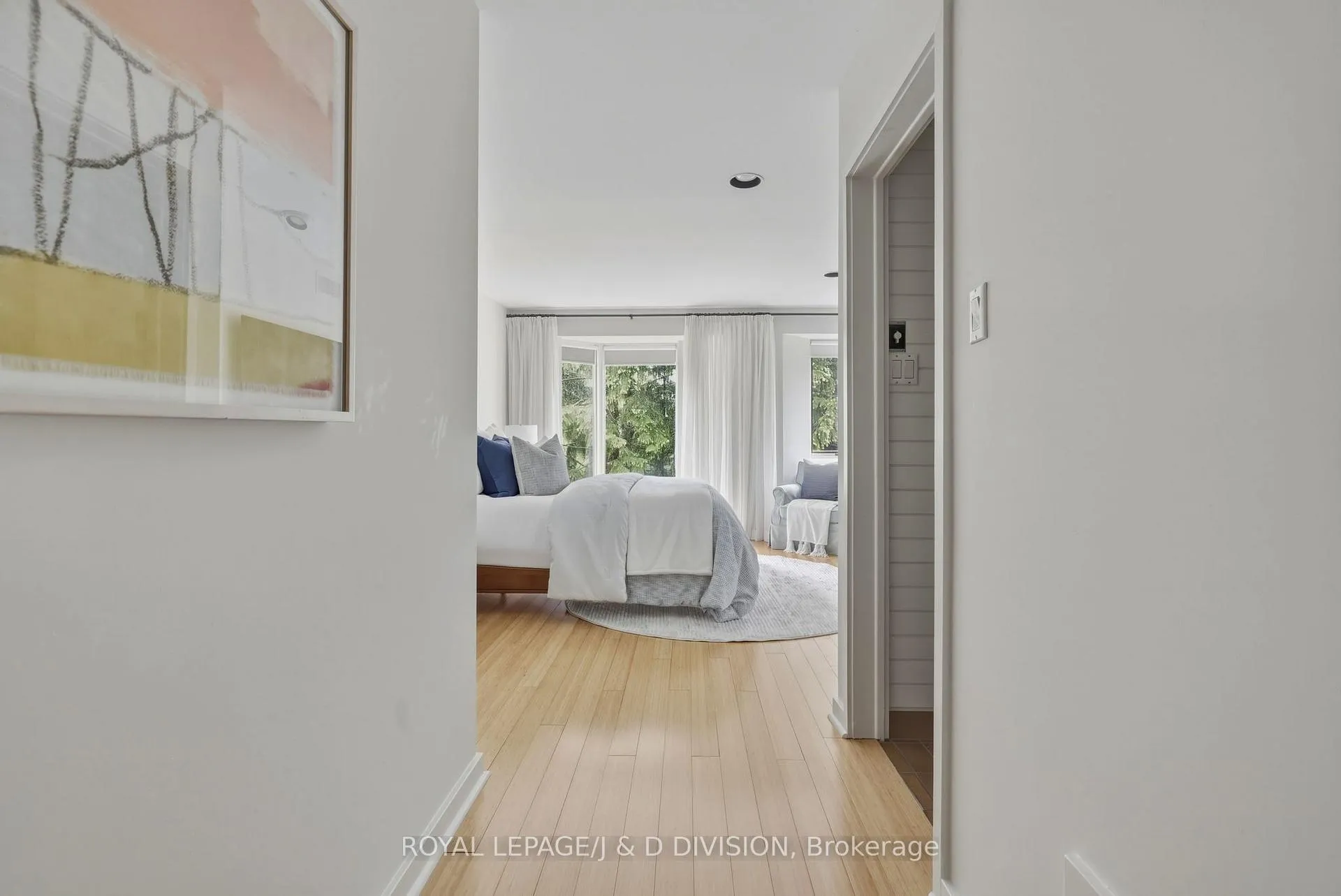 Photo 28 of 41 Ridge Drive, Toronto, Rosedale-Moore Park — HOMEH