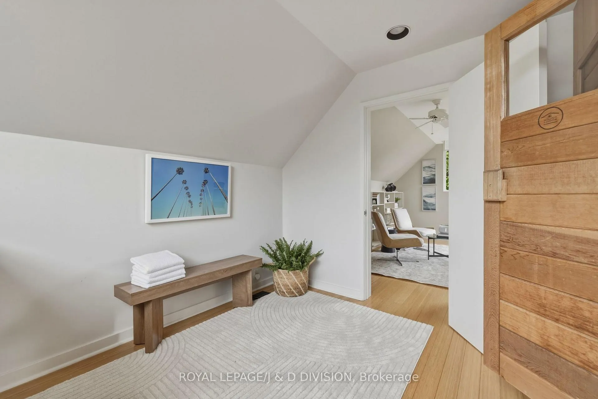Photo 34 of 41 Ridge Drive, Toronto, Rosedale-Moore Park — HOMEH