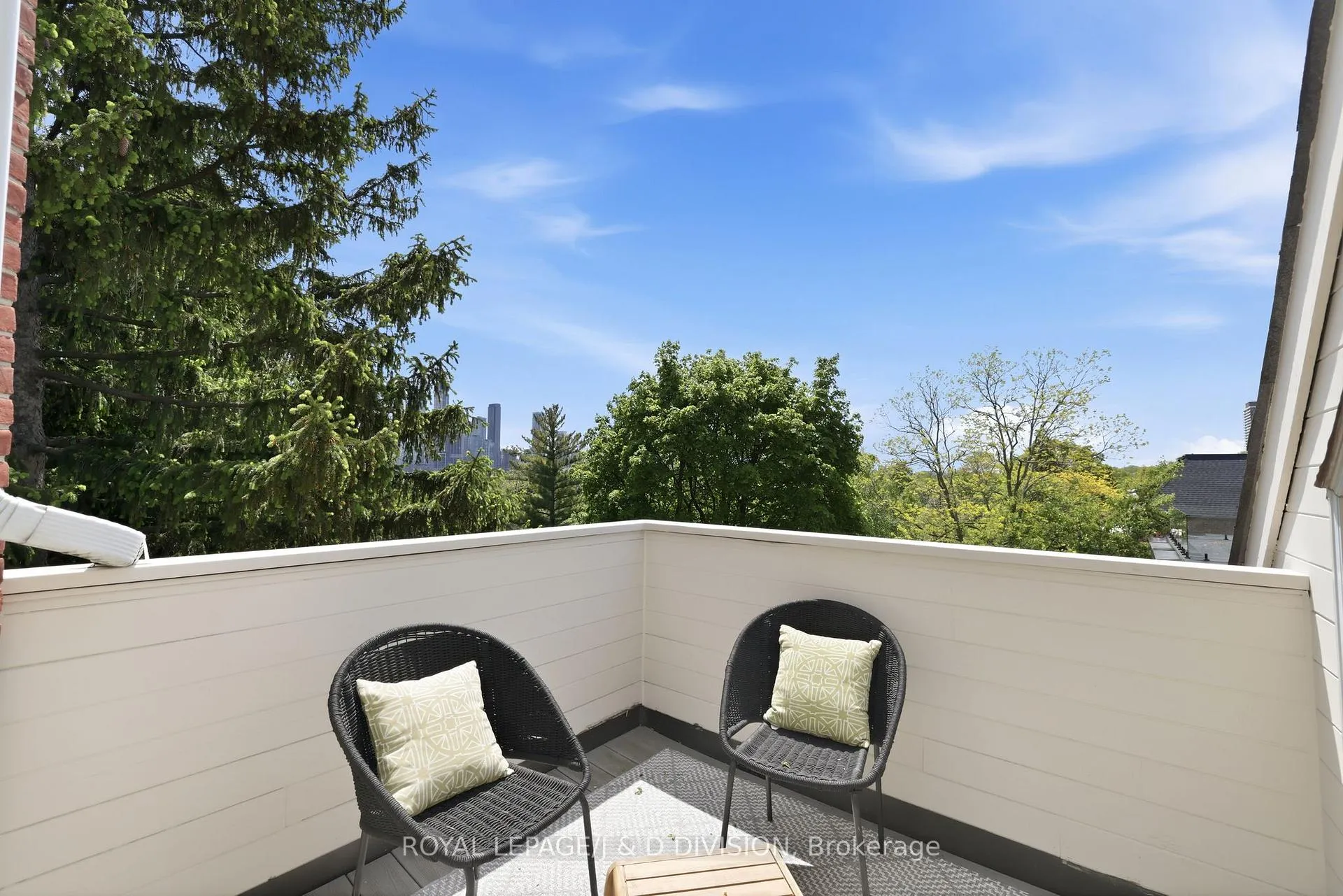 Photo 38 of 41 Ridge Drive, Toronto, Rosedale-Moore Park — HOMEH