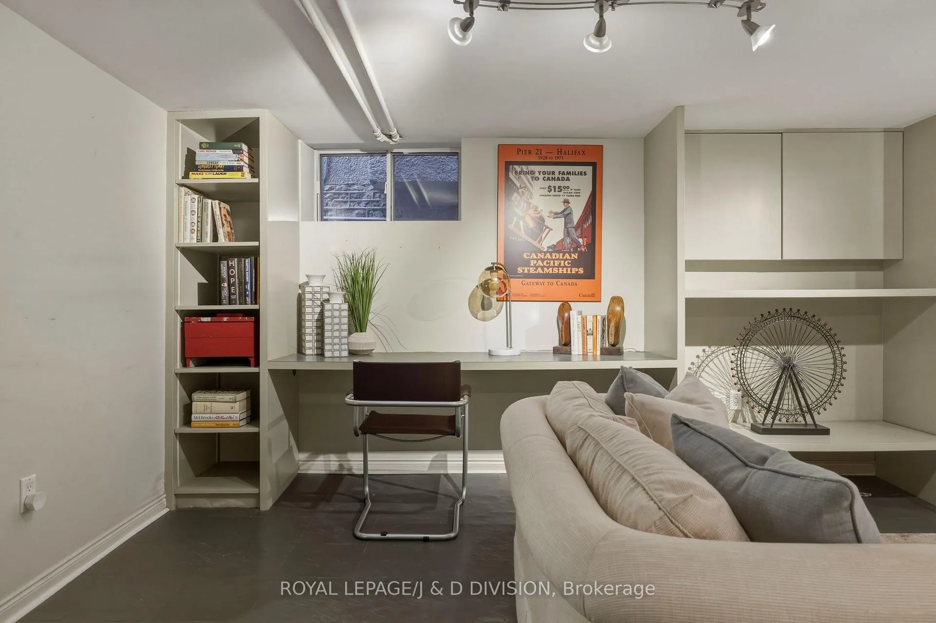 Photo 41 of 41 Ridge Drive, Toronto, Rosedale-Moore Park — HOMEH