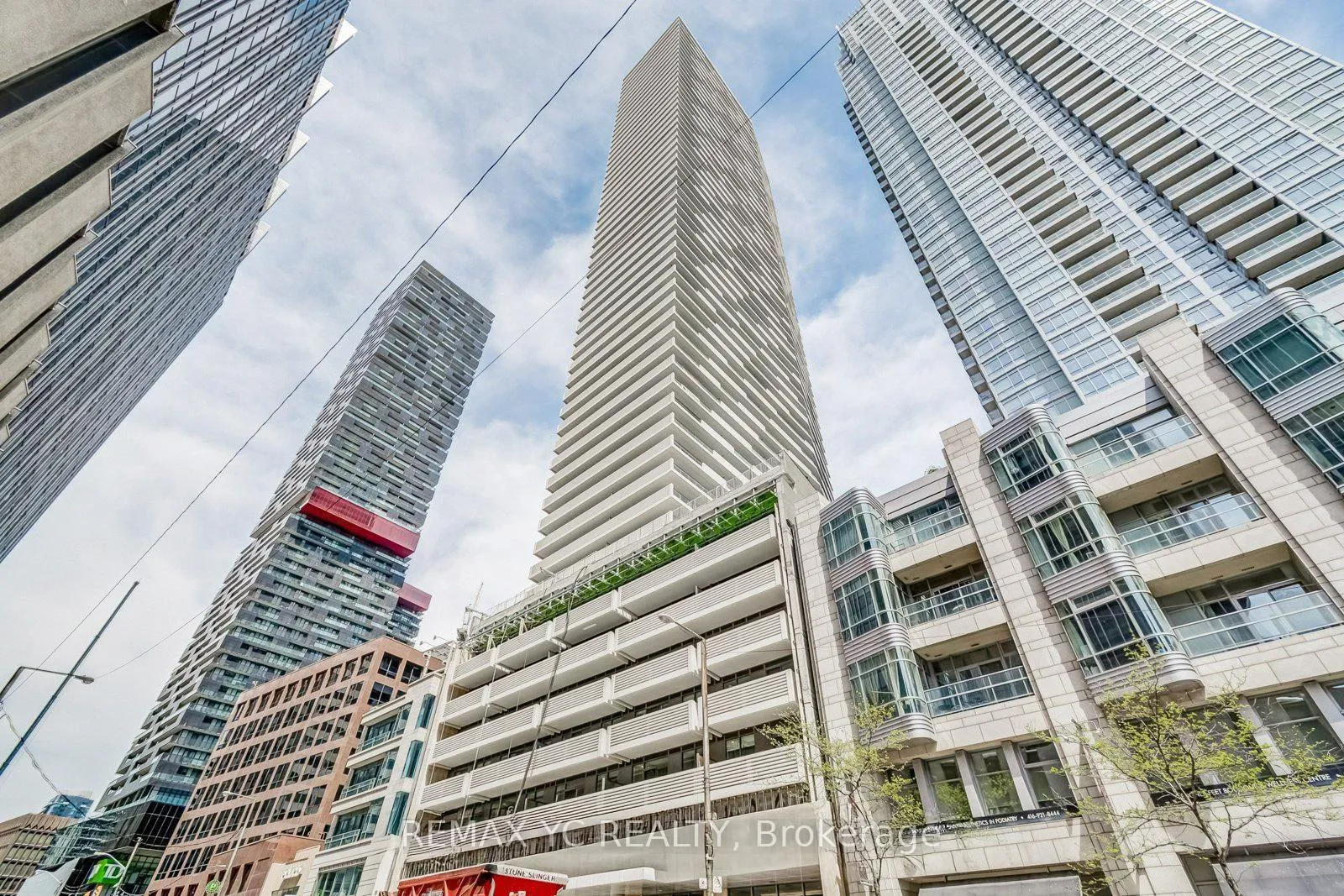 Photo 1 of Unit 3210, 2221 Yonge Street, Toronto, Mount Pleasant West — HOMEH