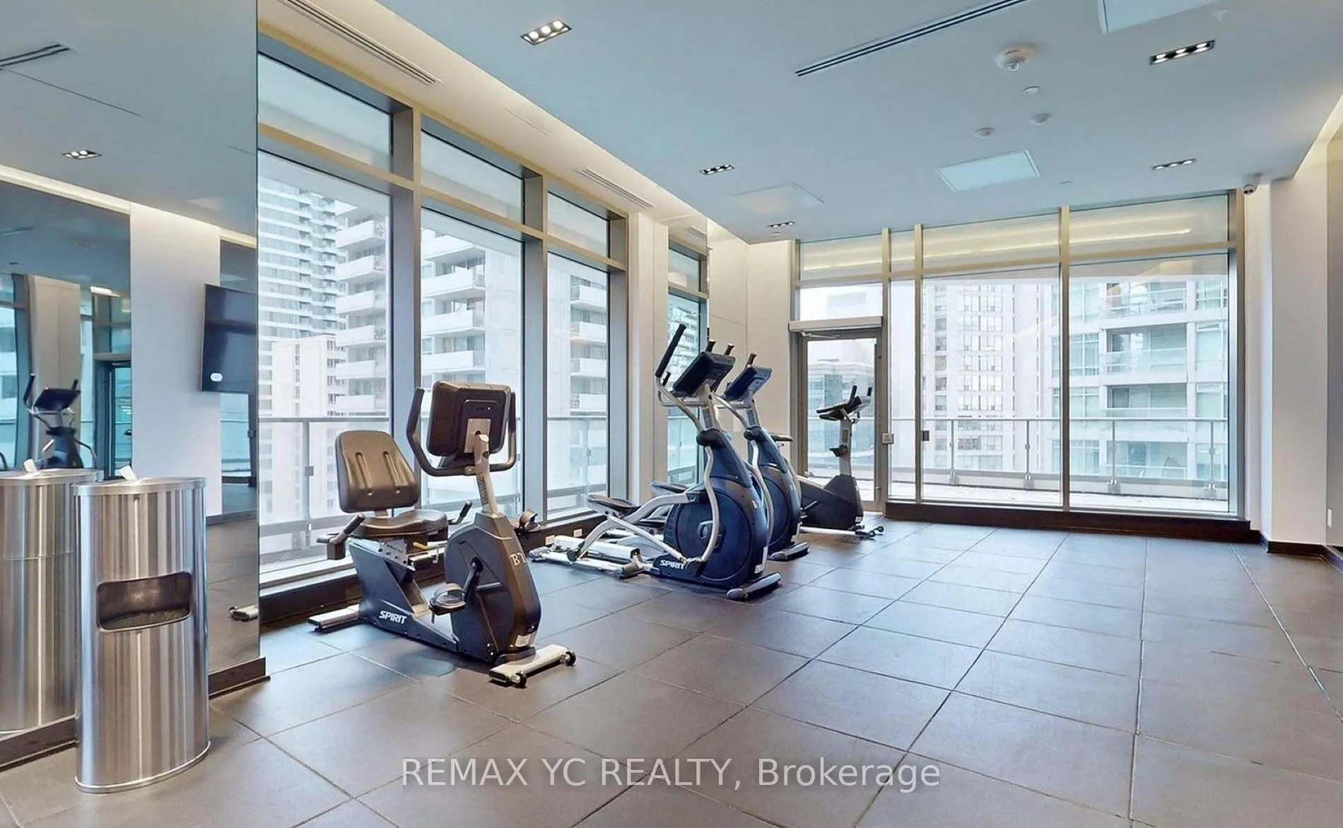 Photo 16 of Unit 3210, 2221 Yonge Street, Toronto, Mount Pleasant West — HOMEH