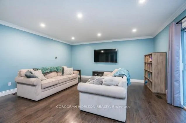 Photo 5 of 26 Winding Woods Crescent W, London, North F — HOMEH