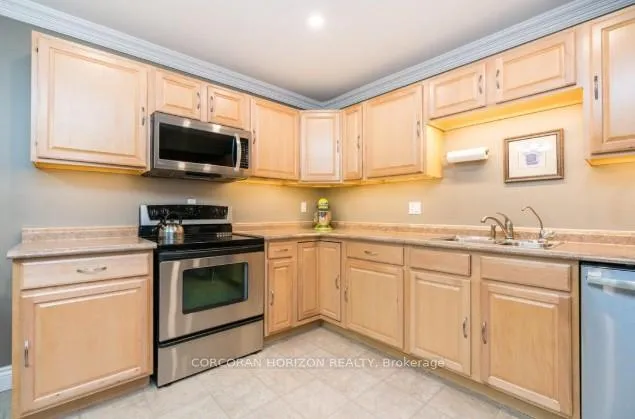 Photo 10 of 26 Winding Woods Crescent W, London, North F — HOMEH