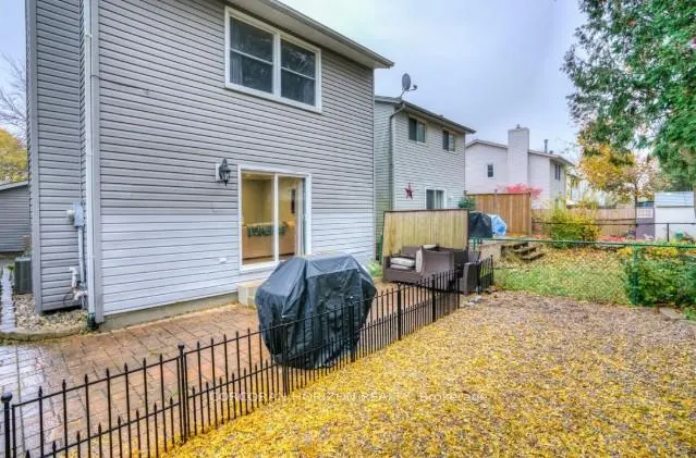 Photo 27 of 26 Winding Woods Crescent W, London, North F — HOMEH