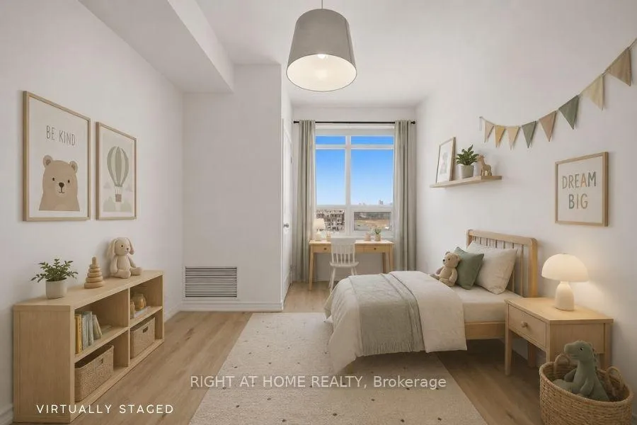Photo 9 of Unit 703, 3563 Lake Shore Boulevard W, Etobicoke, Long Branch — HOMEH