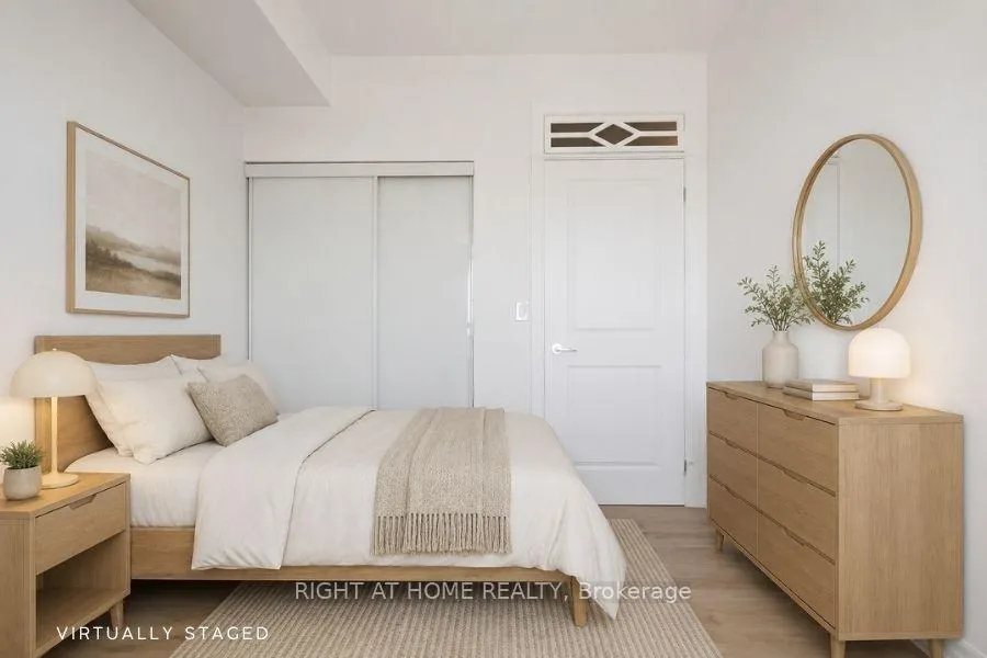 Photo 11 of Unit 703, 3563 Lake Shore Boulevard W, Etobicoke, Long Branch — HOMEH