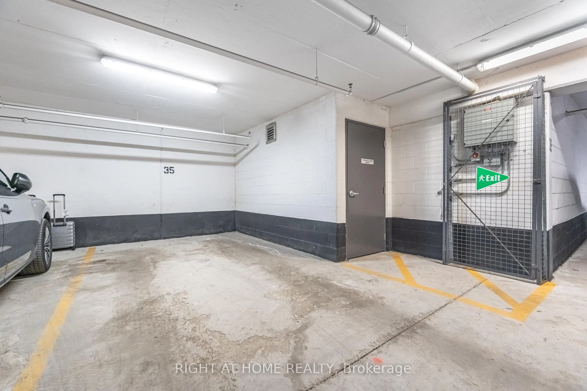 Photo 16 of Unit 703, 3563 Lake Shore Boulevard W, Etobicoke, Long Branch — HOMEH