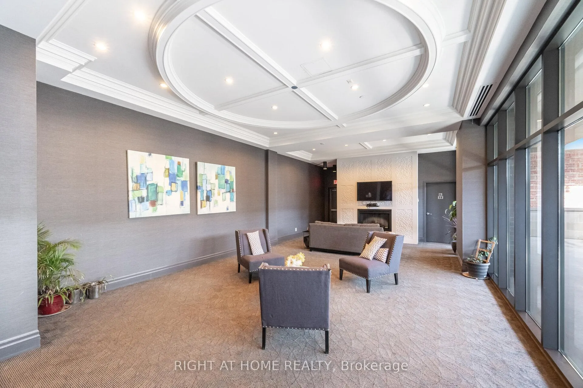 Photo 21 of Unit 703, 3563 Lake Shore Boulevard W, Etobicoke, Long Branch — HOMEH