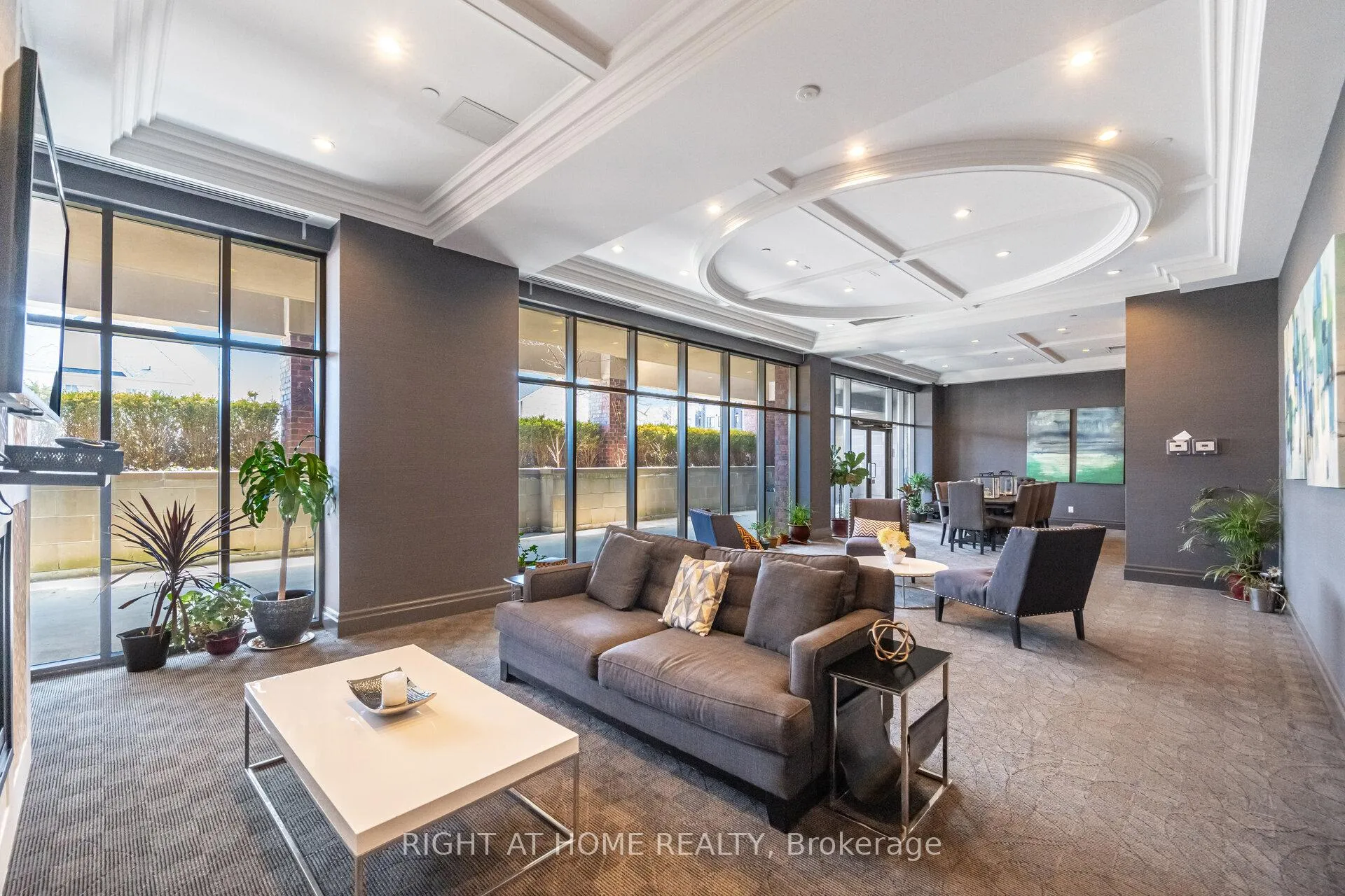 Photo 22 of Unit 703, 3563 Lake Shore Boulevard W, Etobicoke, Long Branch — HOMEH