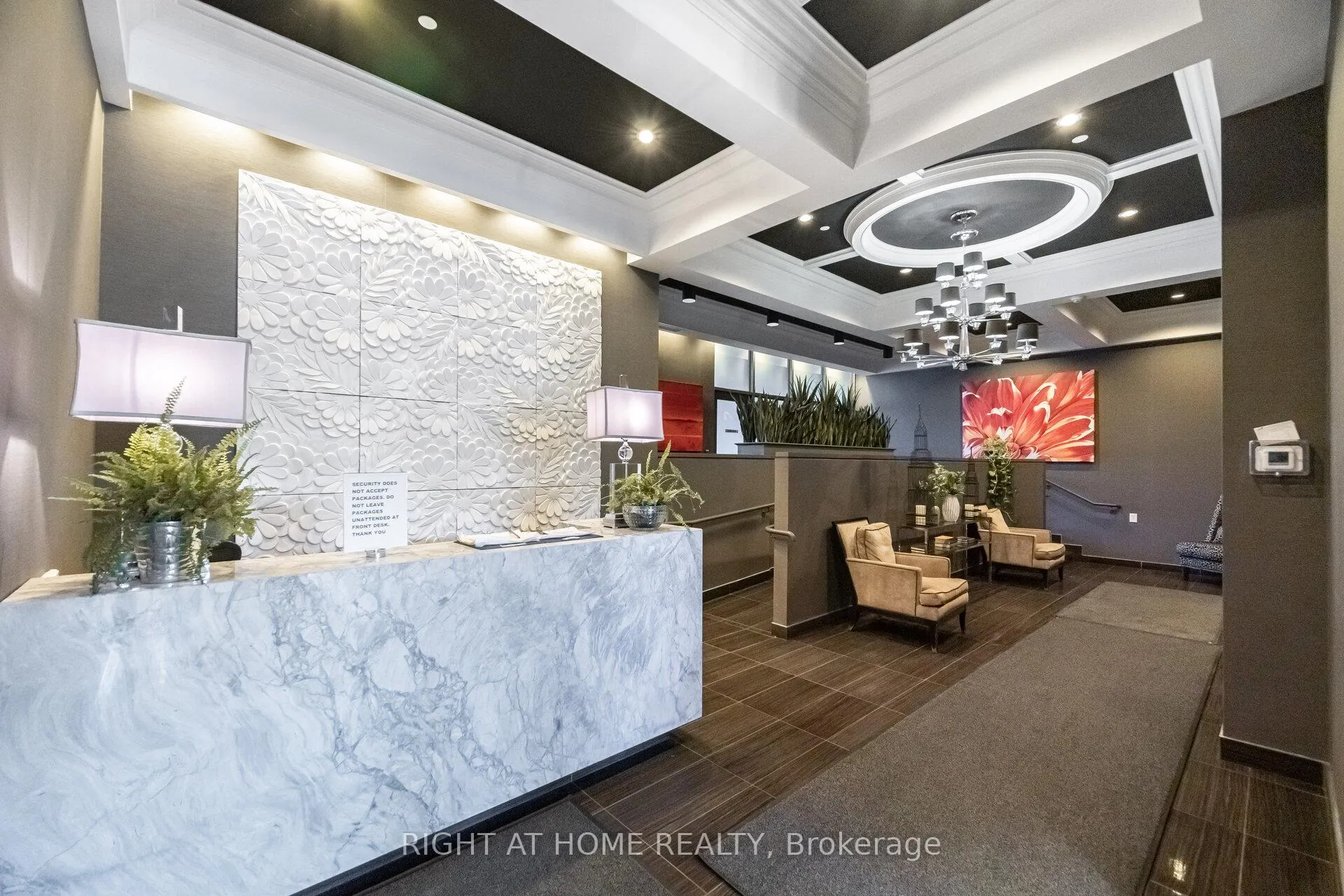 Photo 27 of Unit 703, 3563 Lake Shore Boulevard W, Etobicoke, Long Branch — HOMEH