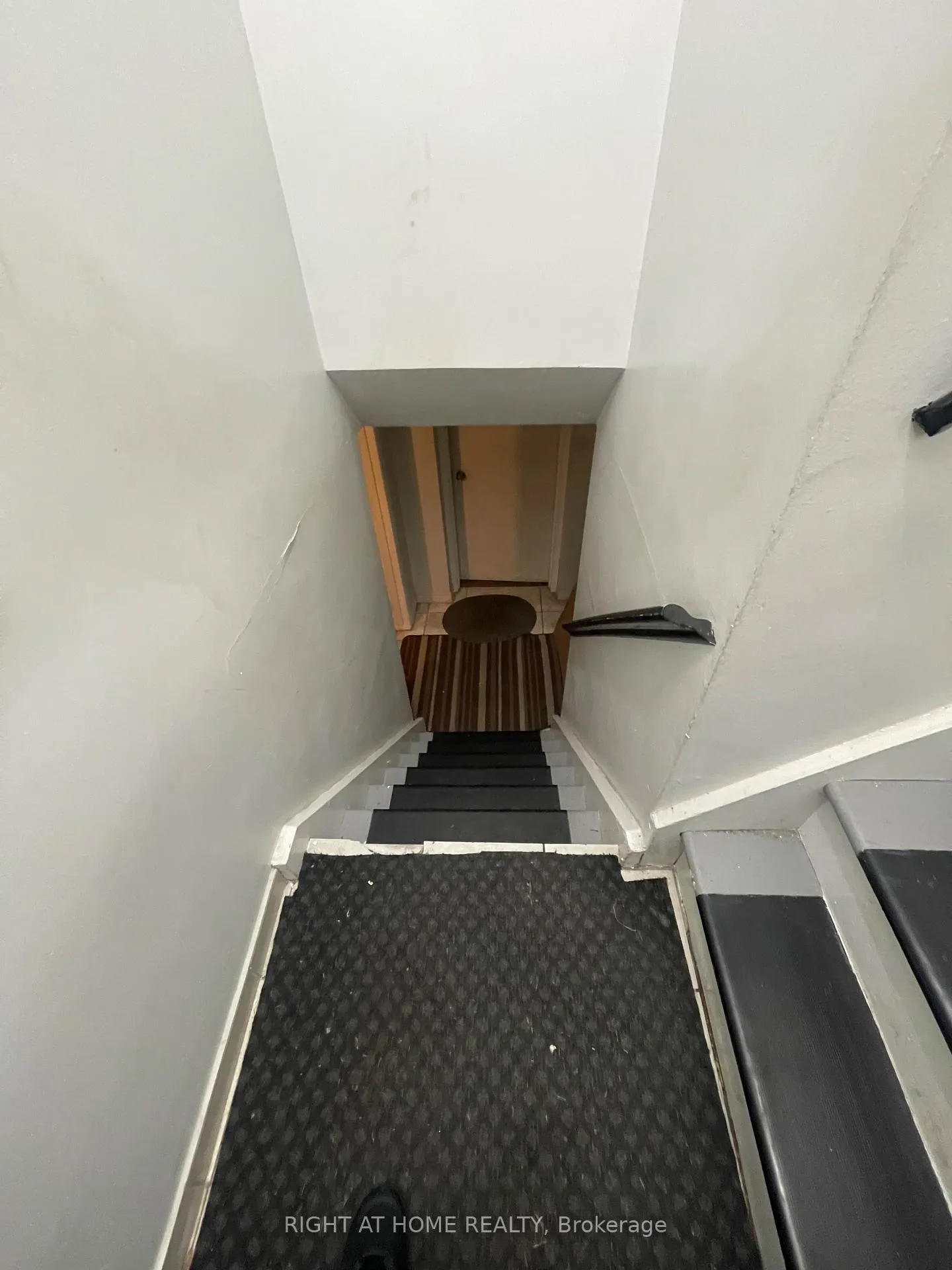 Photo 18 of 27 Wanita Road, Scarborough, Centennial Scarborough — HOMEH
