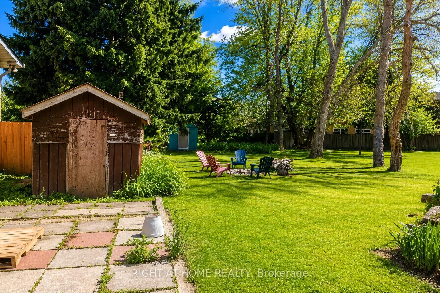 Photo 2 of 27 Wanita Road, Scarborough, Centennial Scarborough — HOMEH