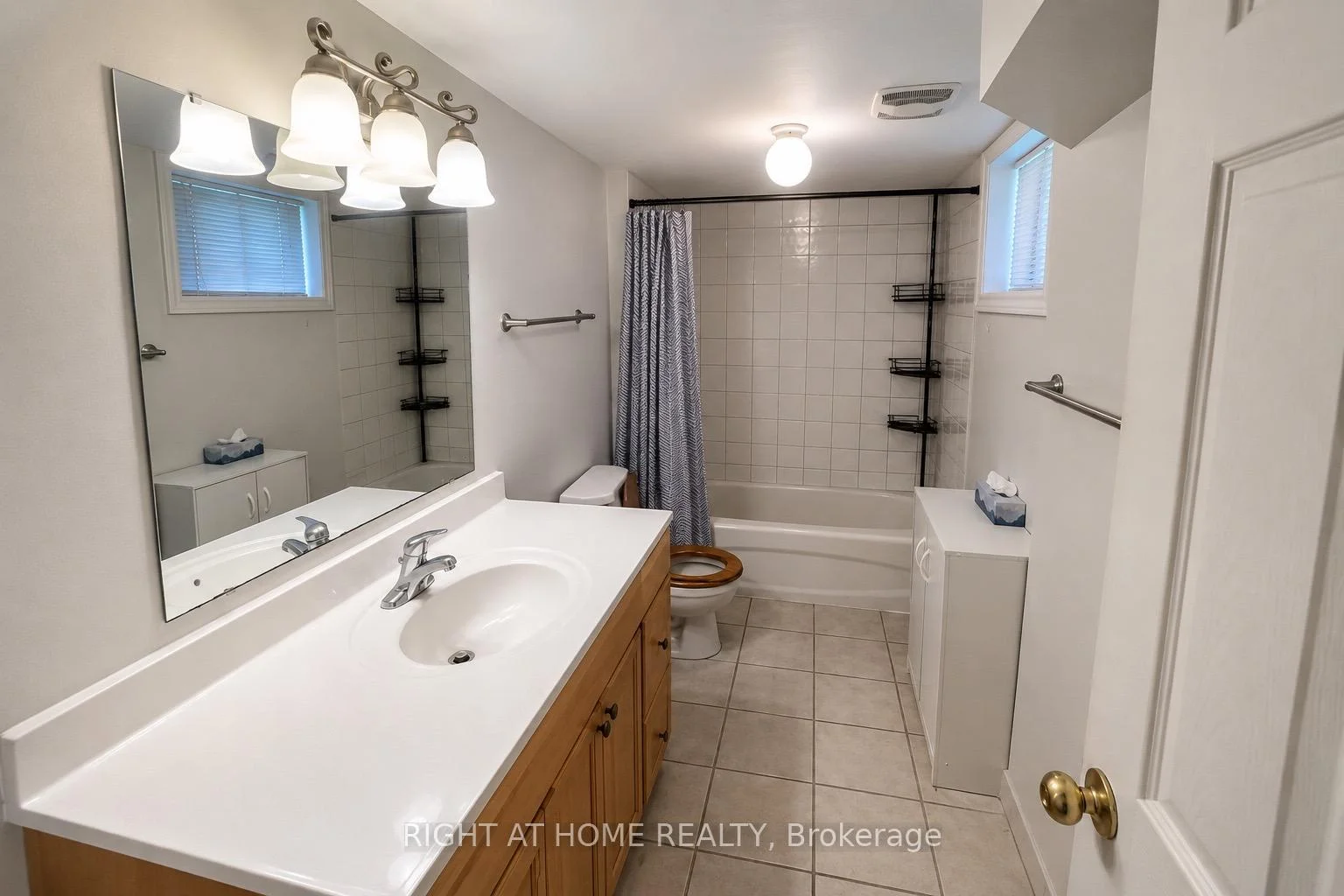 Photo 7 of 27 Wanita Road, Scarborough, Centennial Scarborough — HOMEH