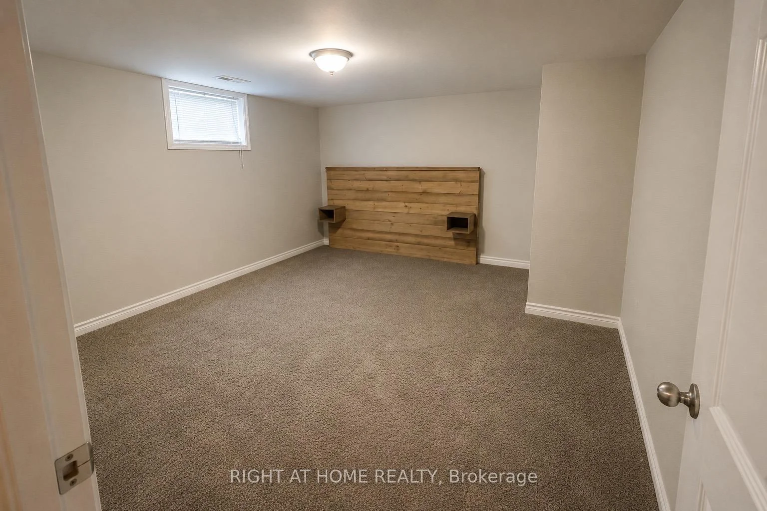 Photo 9 of 27 Wanita Road, Scarborough, Centennial Scarborough — HOMEH