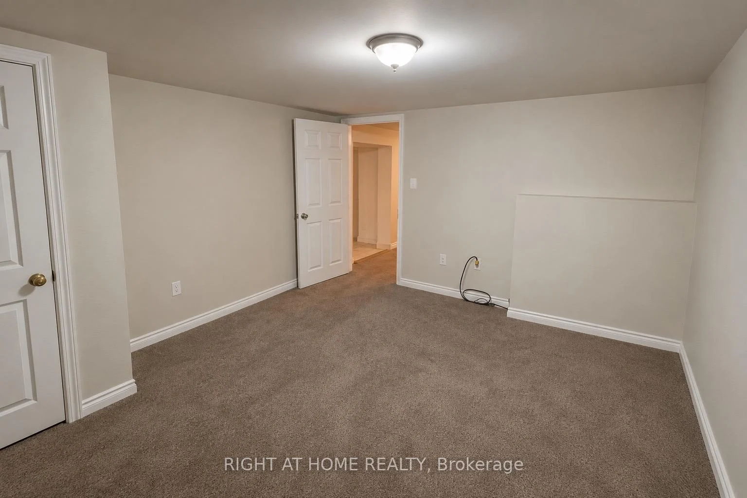 Photo 11 of 27 Wanita Road, Scarborough, Centennial Scarborough — HOMEH