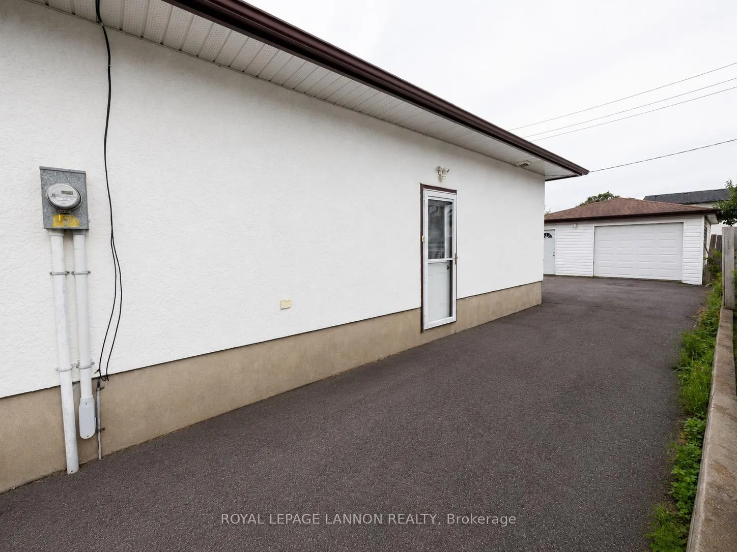 Photo 2 of 334 Lambton Cres, Thunder Bay, Northwood Park — HOMEH