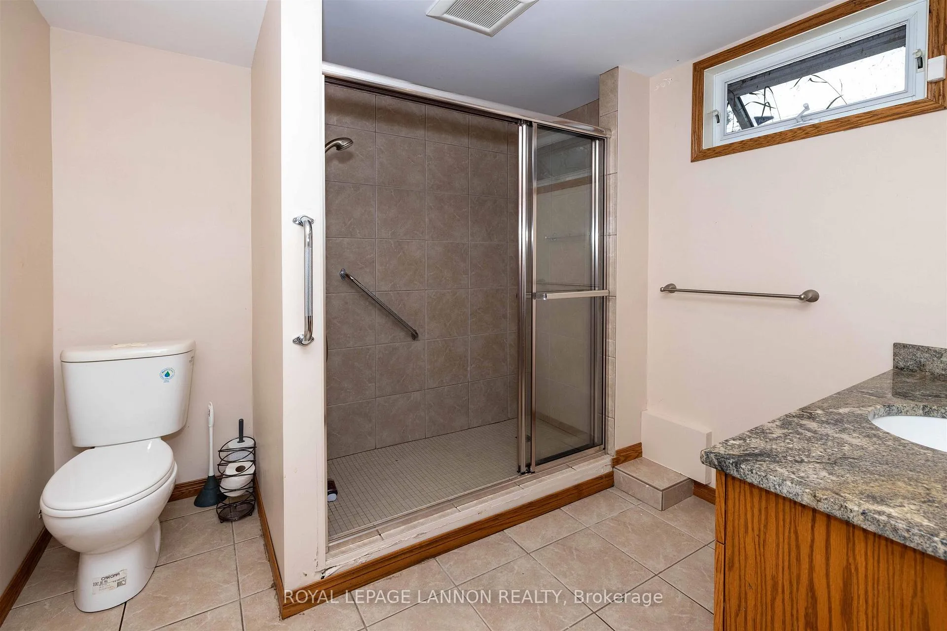 Photo 21 of 334 Lambton Cres, Thunder Bay, Northwood Park — HOMEH