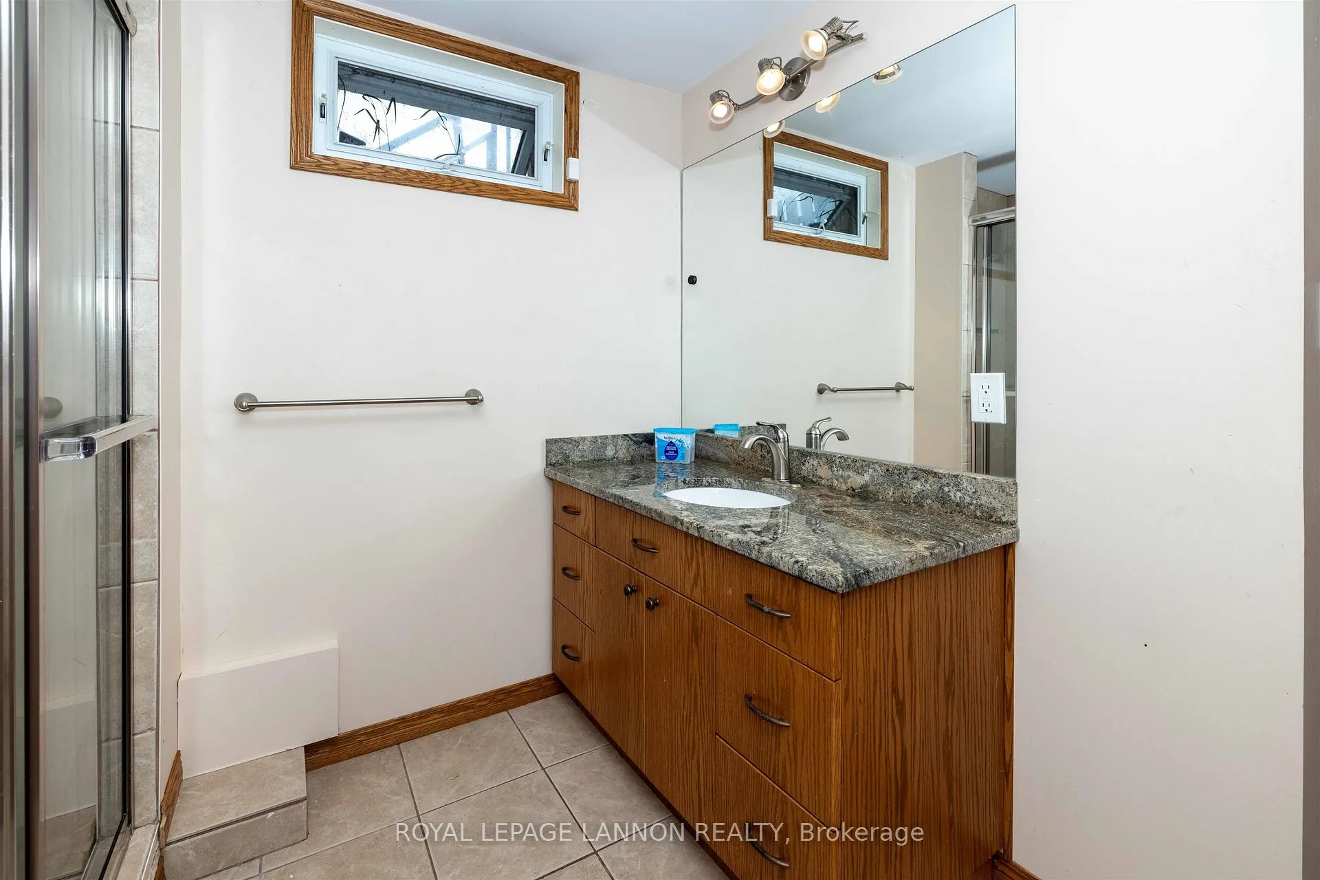 Photo 22 of 334 Lambton Cres, Thunder Bay, Northwood Park — HOMEH