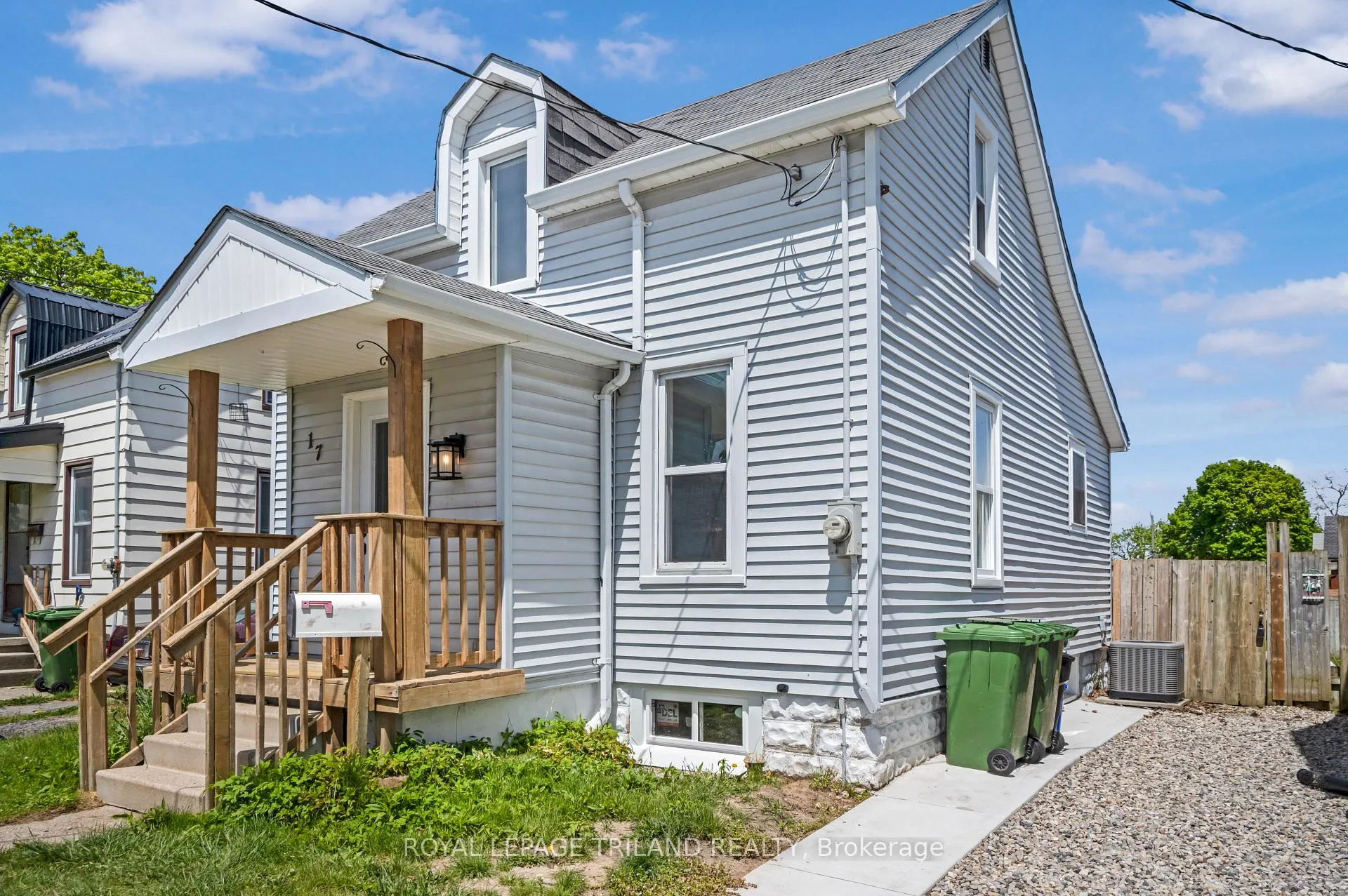 Photo 2 of 17 Trafalgar Street, St. Thomas — HOMEH