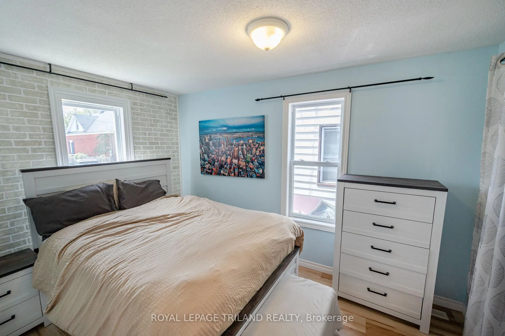 Photo 8 of 17 Trafalgar Street, St. Thomas — HOMEH
