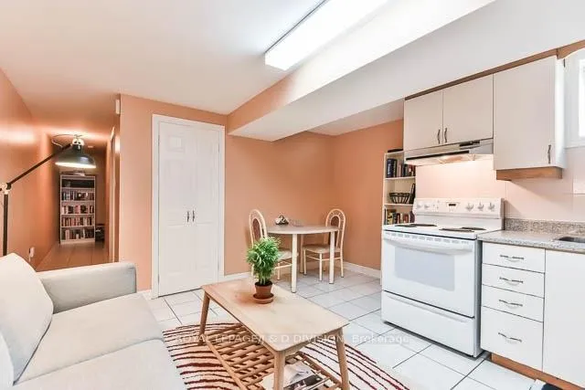 Photo 12 of Unit Basement, 482 Concord Avenue, Toronto, Dovercourt-Wallace Emerson-Junction — HOMEH
