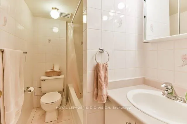 Photo 14 of Unit Basement, 482 Concord Avenue, Toronto, Dovercourt-Wallace Emerson-Junction — HOMEH