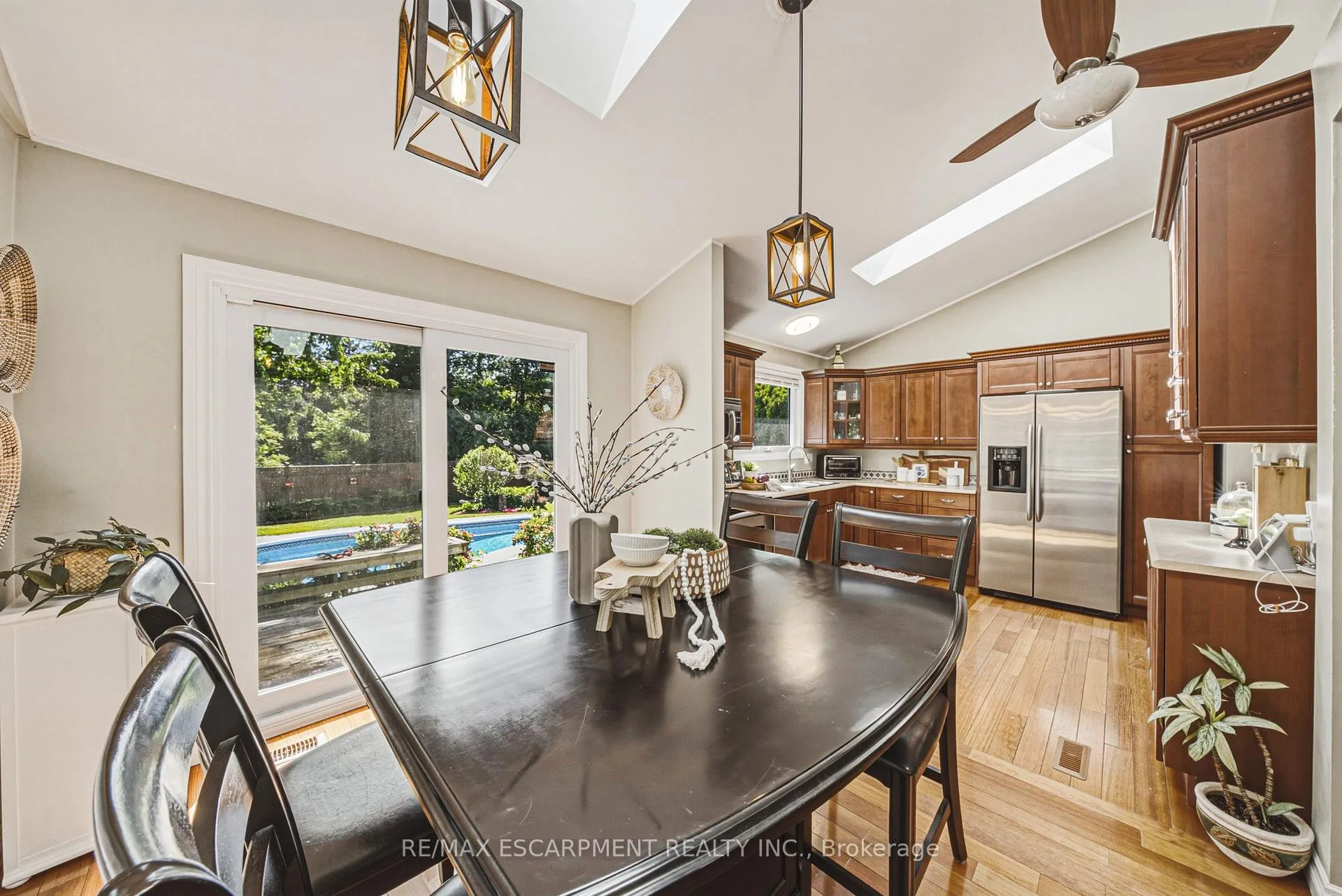 Photo 12 of 742 Francis Road, Burlington, LaSalle — HOMEH