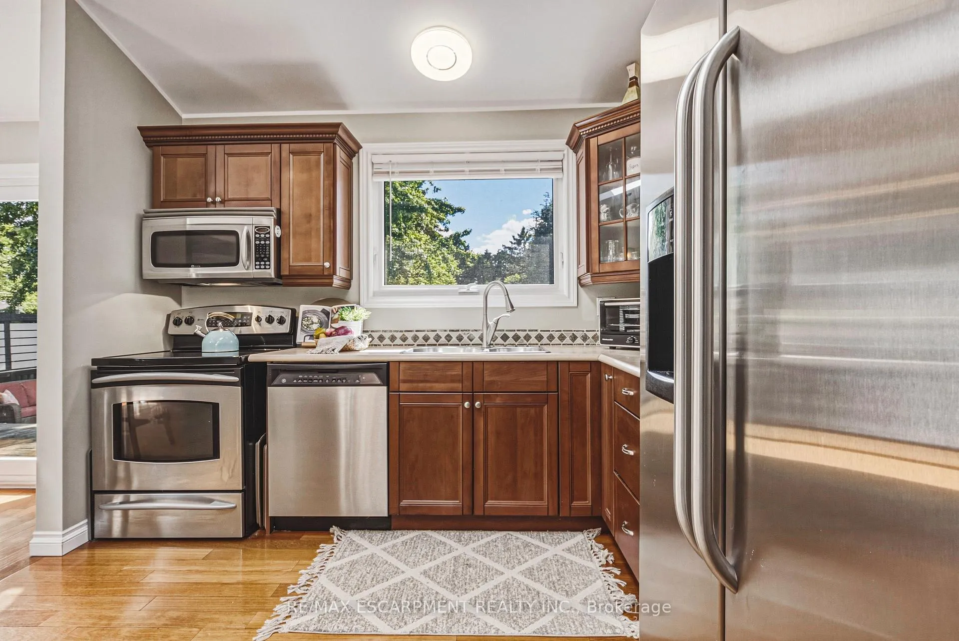 Photo 15 of 742 Francis Road, Burlington, LaSalle — HOMEH