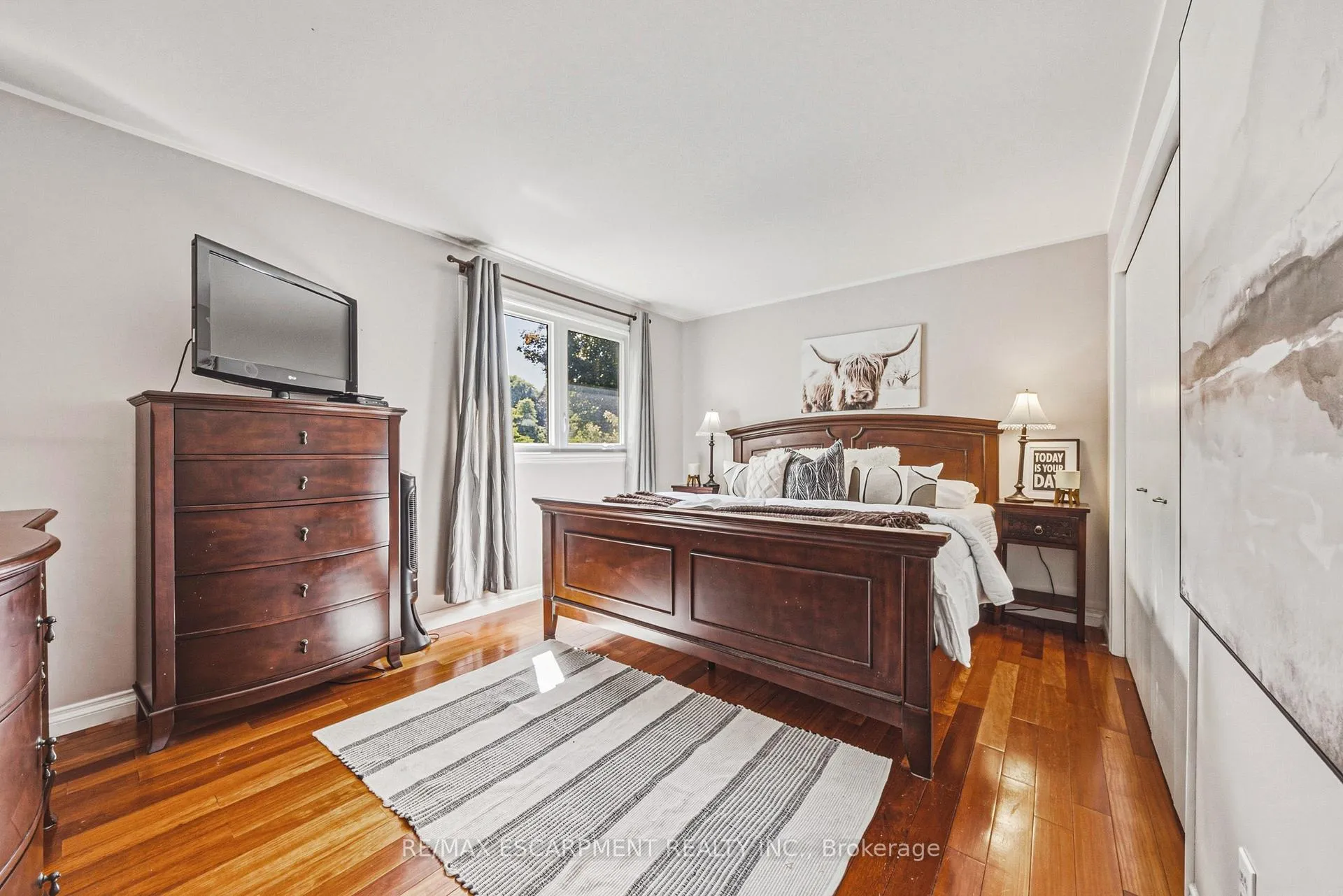 Photo 16 of 742 Francis Road, Burlington, LaSalle — HOMEH