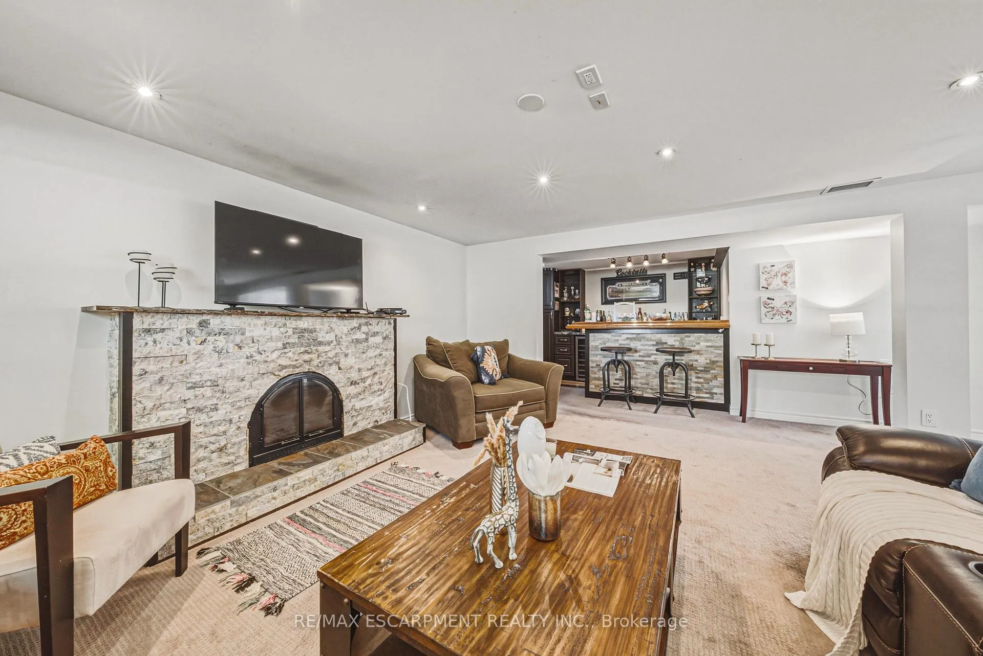 Photo 25 of 742 Francis Road, Burlington, LaSalle — HOMEH