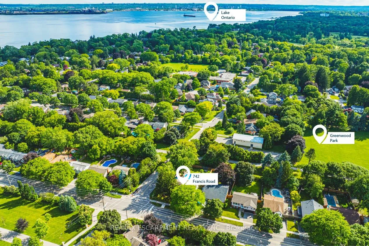 Photo 2 of 742 Francis Road, Burlington, LaSalle — HOMEH