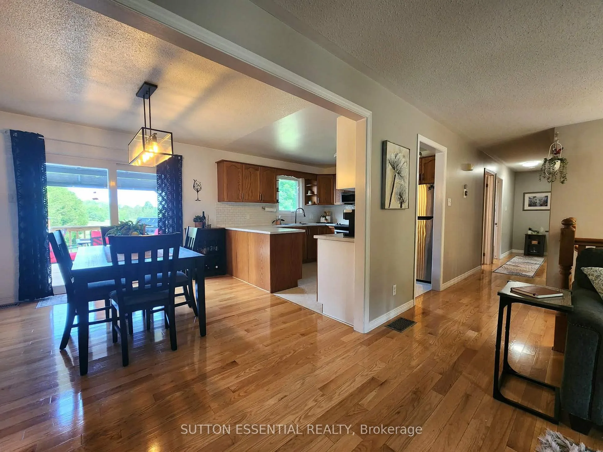 Photo 10 of 6130 6th Concession Road, Augusta, Augusta Twp — HOMEH