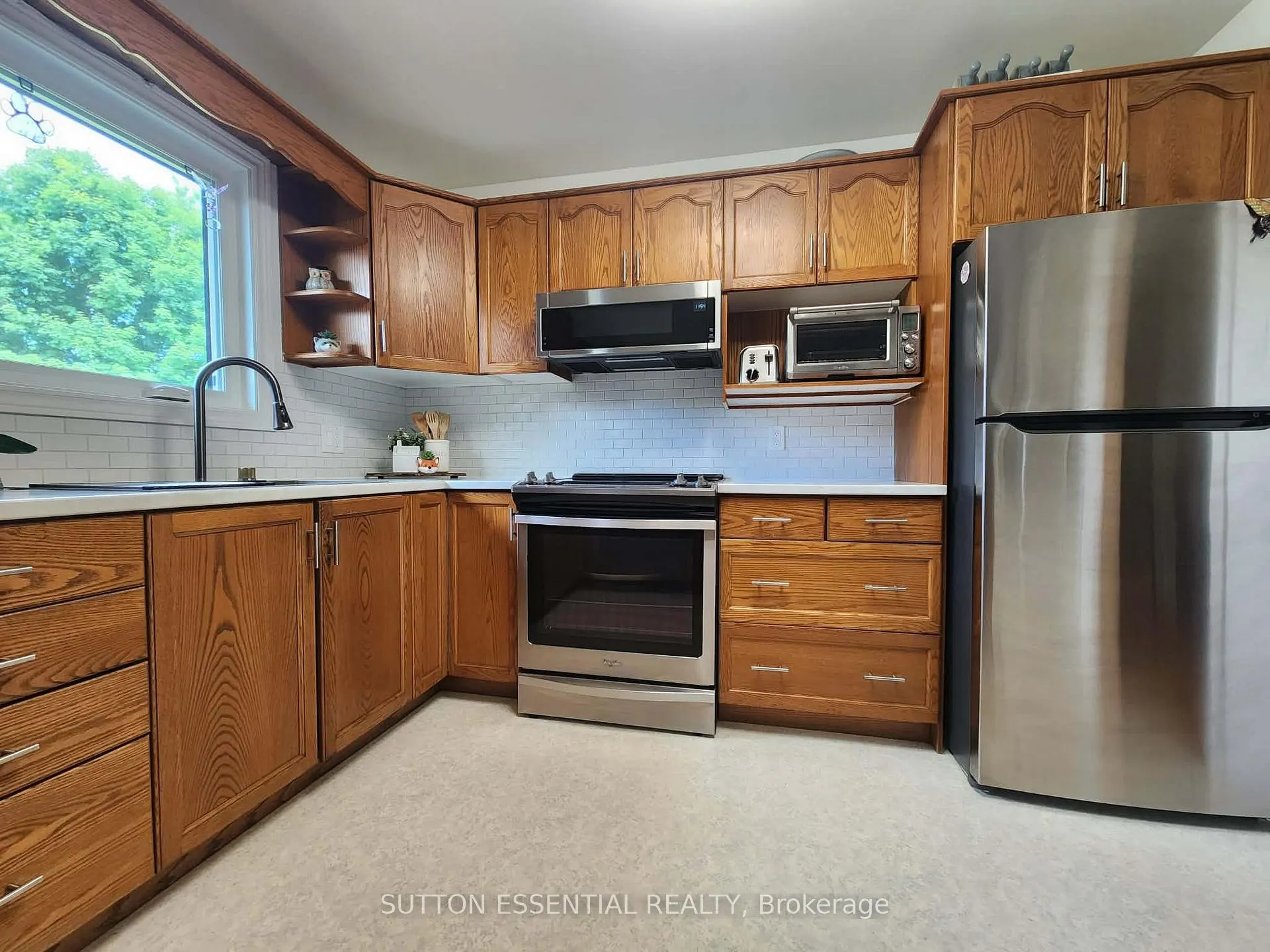 Photo 15 of 6130 6th Concession Road, Augusta, Augusta Twp — HOMEH