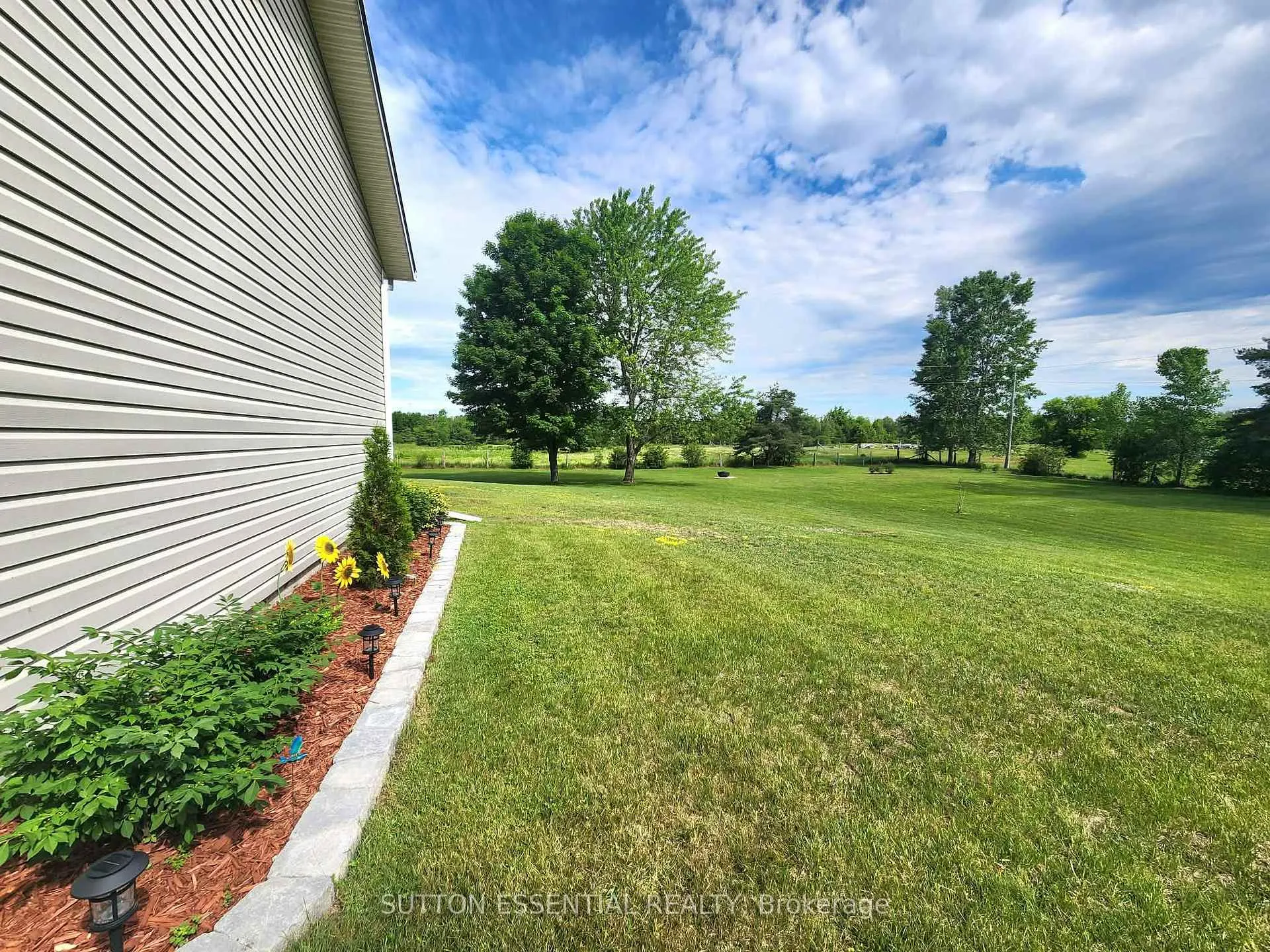 Photo 40 of 6130 6th Concession Road, Augusta, Augusta Twp — HOMEH