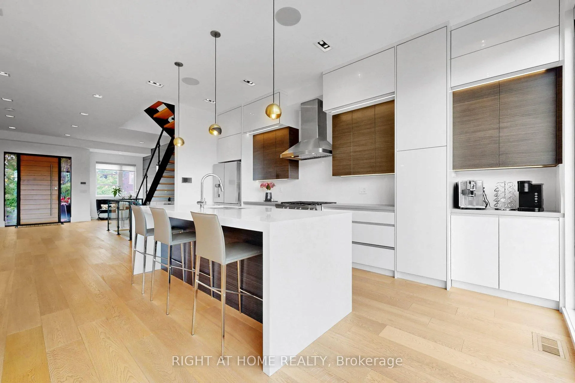 Photo 16 of 2931 Lansdowne Avenue, North York, Yorkdale-Glen Park — HOMEH