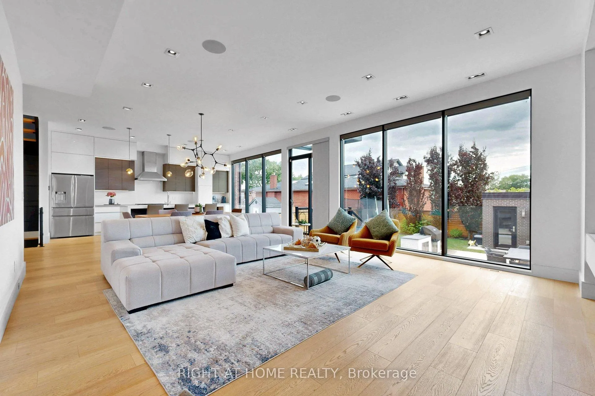 Photo 20 of 2931 Lansdowne Avenue, North York, Yorkdale-Glen Park — HOMEH