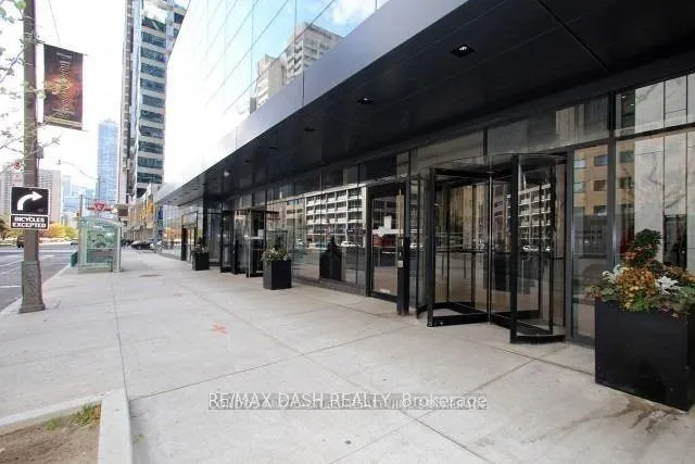 Photo 2 of Unit 4007, 488 University Avenue, Toronto, Kensington-Chinatown — HOMEH