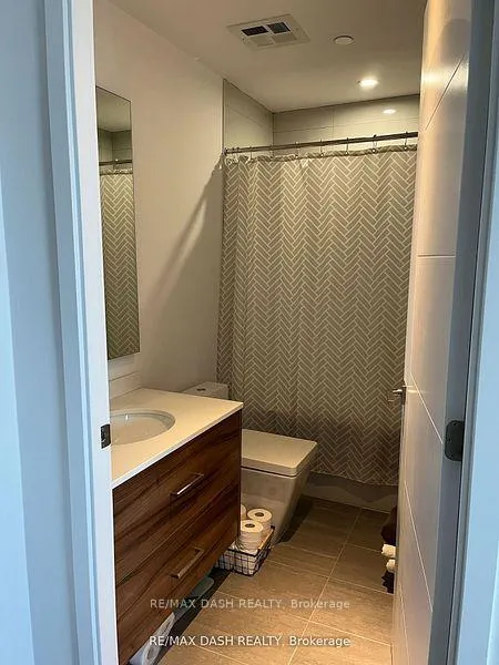 Photo 12 of Unit 4007, 488 University Avenue, Toronto, Kensington-Chinatown — HOMEH