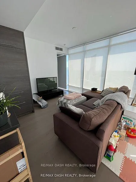 Photo 14 of Unit 4007, 488 University Avenue, Toronto, Kensington-Chinatown — HOMEH