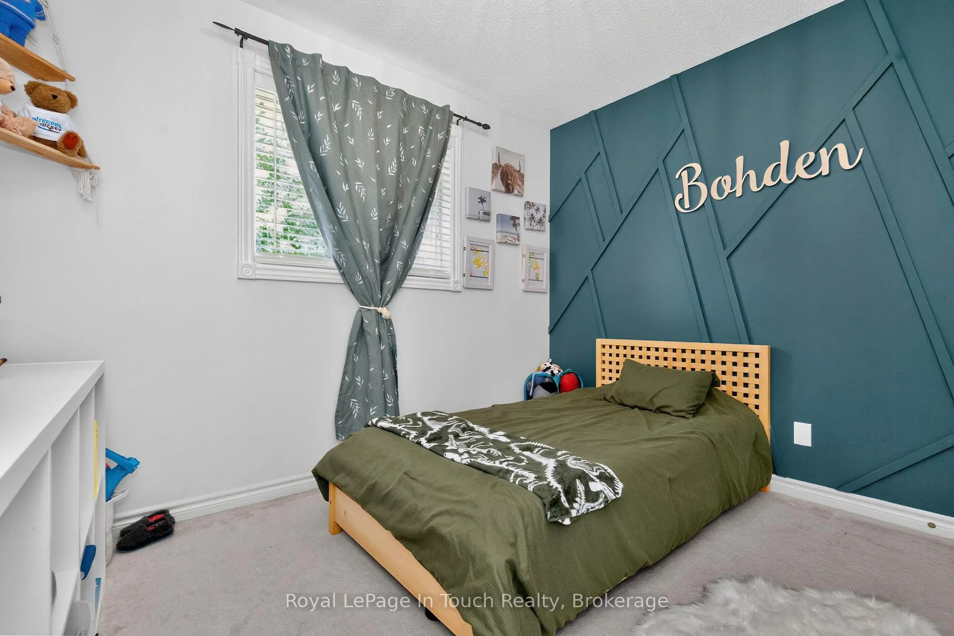 Photo 20 of 101 Crompton Drive, Barrie, Little Lake — HOMEH