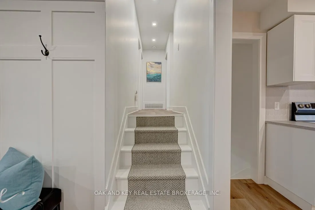 Photo 10 of 13 Dunwich Drive, St. Thomas — HOMEH