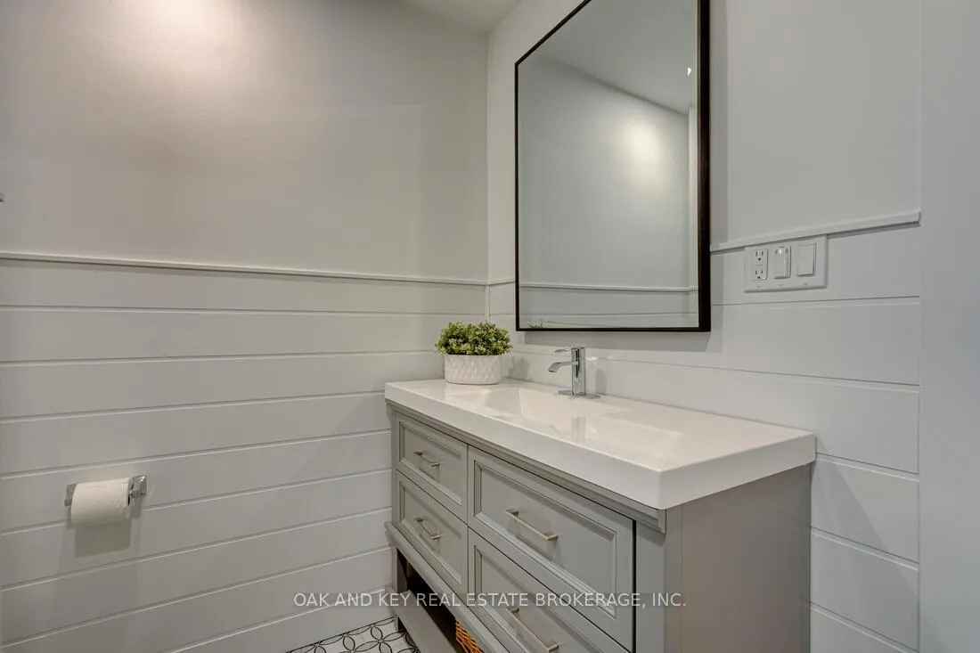 Photo 17 of 13 Dunwich Drive, St. Thomas — HOMEH