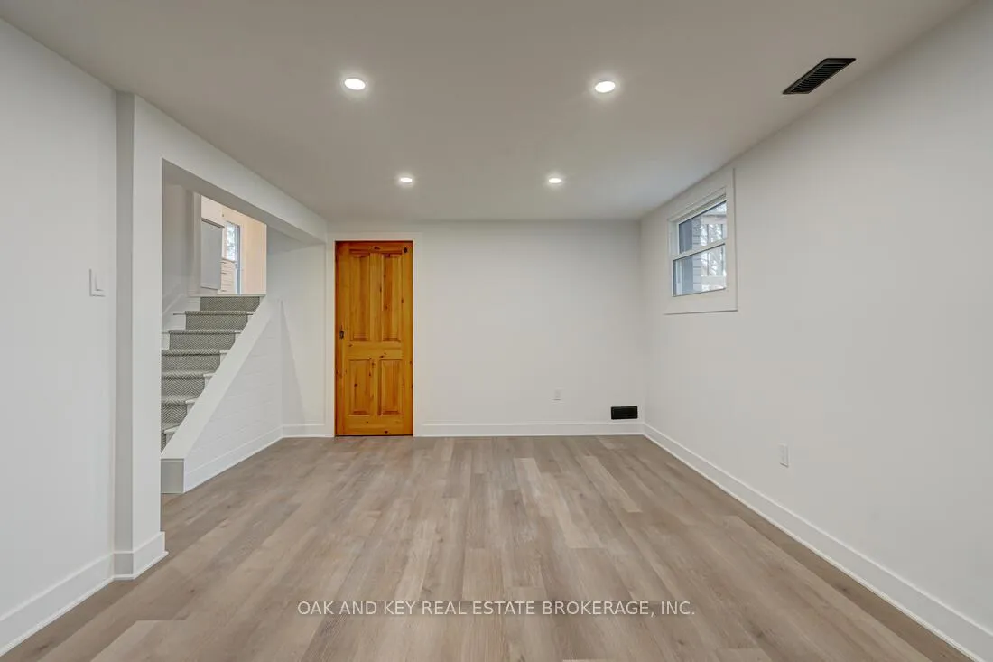 Photo 21 of 13 Dunwich Drive, St. Thomas — HOMEH