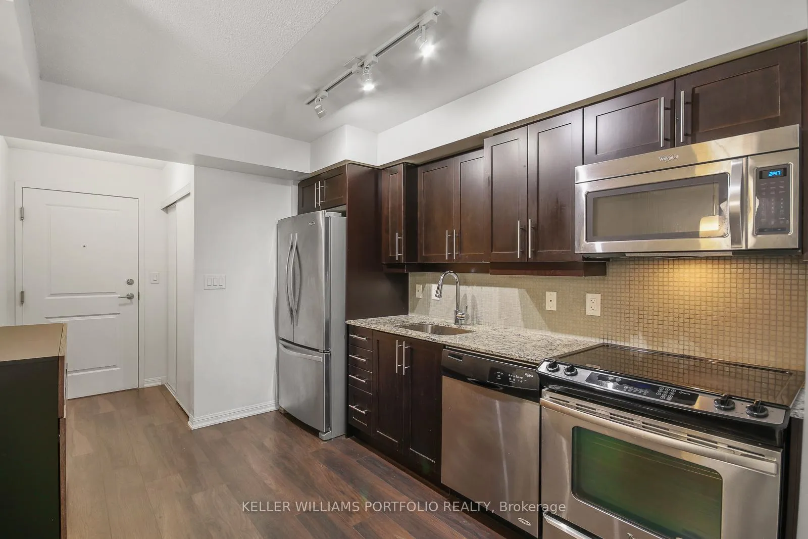 Photo 8 of Unit 1120, 35 Bastion Street, Toronto, Waterfront Communities — HOMEH