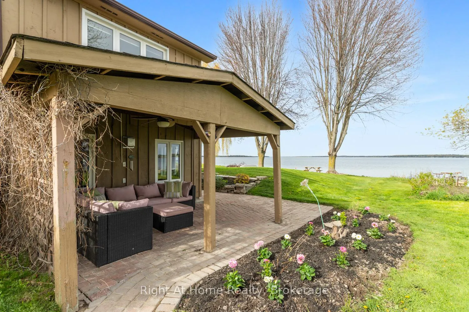 Photo 2 of 239 Aldred Drive, Scugog, Rural Scugog — HOMEH