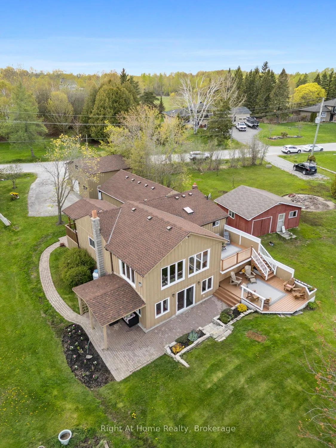 Photo 4 of 239 Aldred Drive, Scugog, Rural Scugog — HOMEH