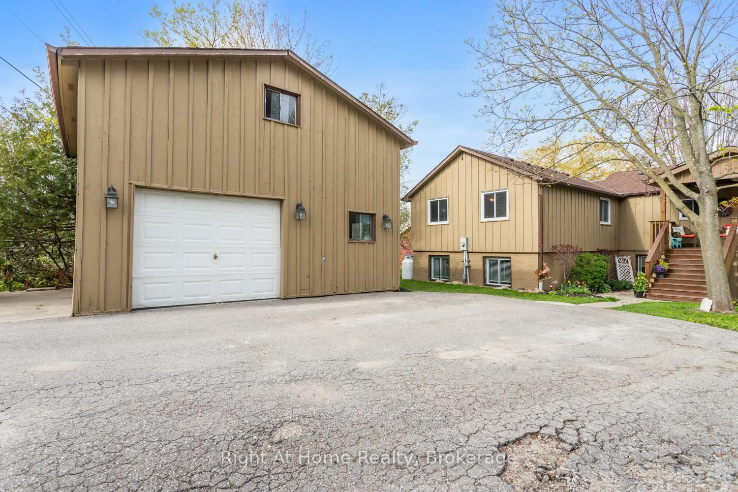 Photo 47 of 239 Aldred Drive, Scugog, Rural Scugog — HOMEH